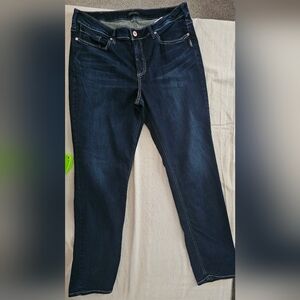 Silver Jeans - EUC, Women's Dark Blue Denim, Avery Style, Straight Leg Jeans.